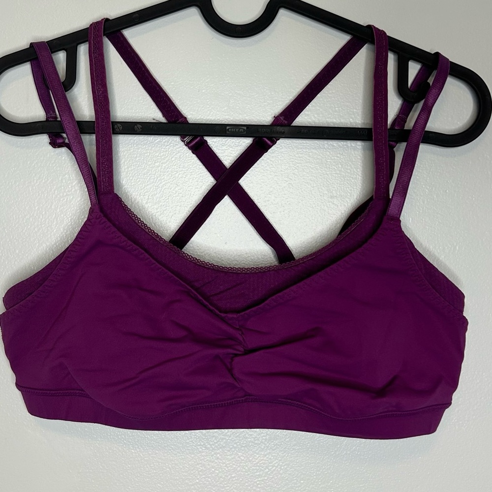 SOLD Lululemon Criss Cross Sports Bra Women’s Size 8 Magenta - Picture 1 of 6